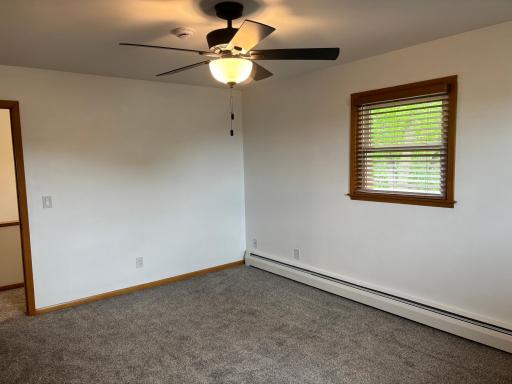 306 E 5th Street N, Truman, MN 56088