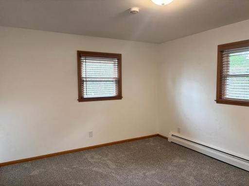 306 E 5th Street N, Truman, MN 56088