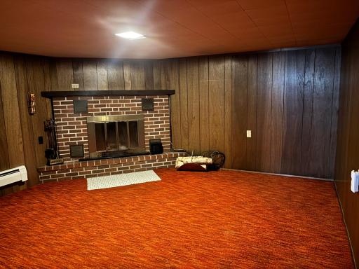 306 E 5th Street N, Truman, MN 56088