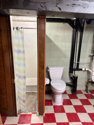 306 E 5th Street N, Truman, MN 56088