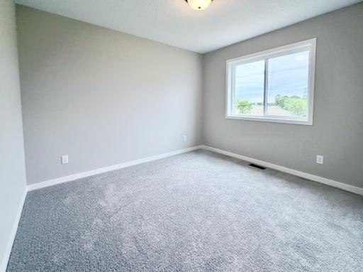 9686 32nd Street NE, Saint Michael, MN 55376