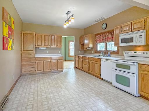 17238 County Highway 46, Vesta, MN 56292