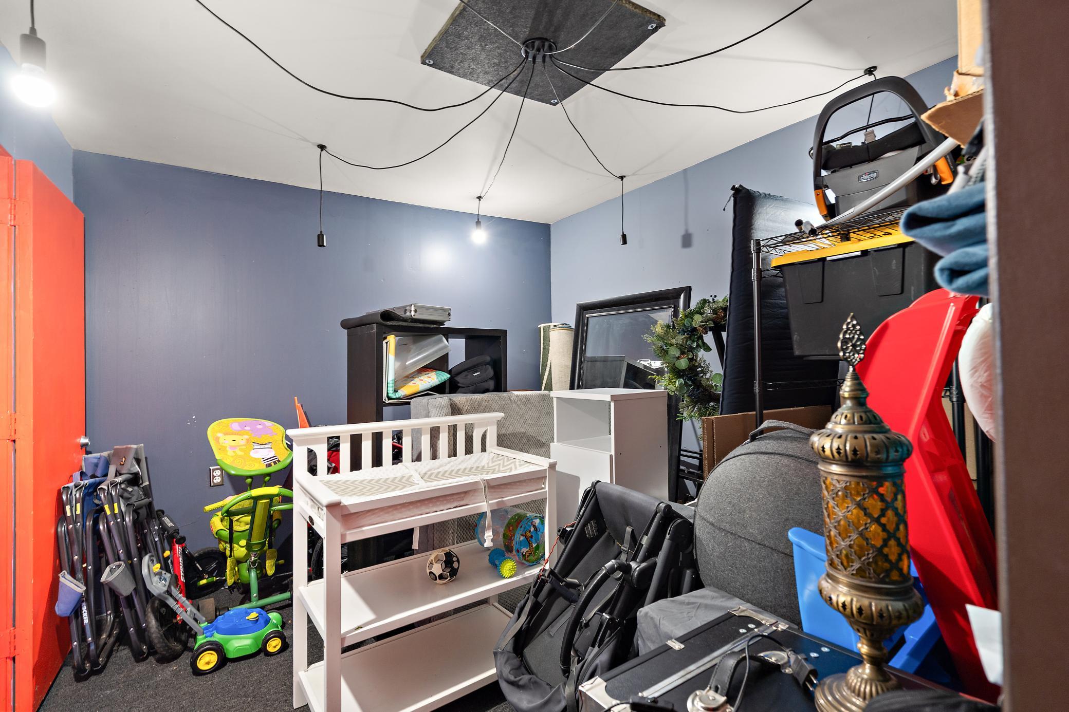 Previous owner used the space as a studio. Currently used for storage.
