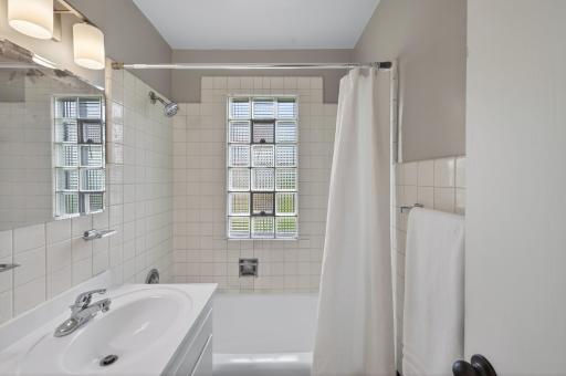 520 7th Avenue S, South Saint Paul, MN 55075