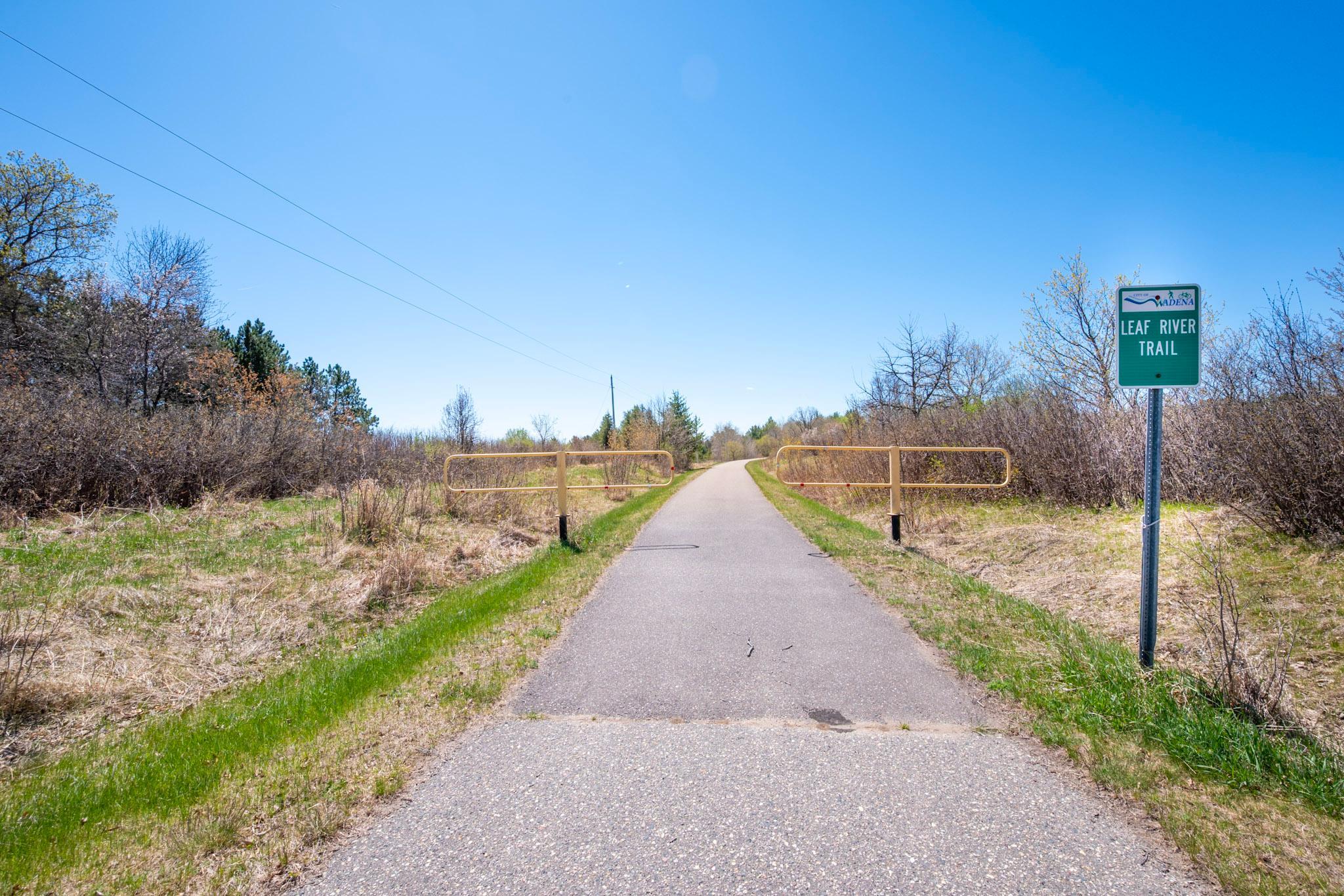 Great location close to Leaf River Trail.