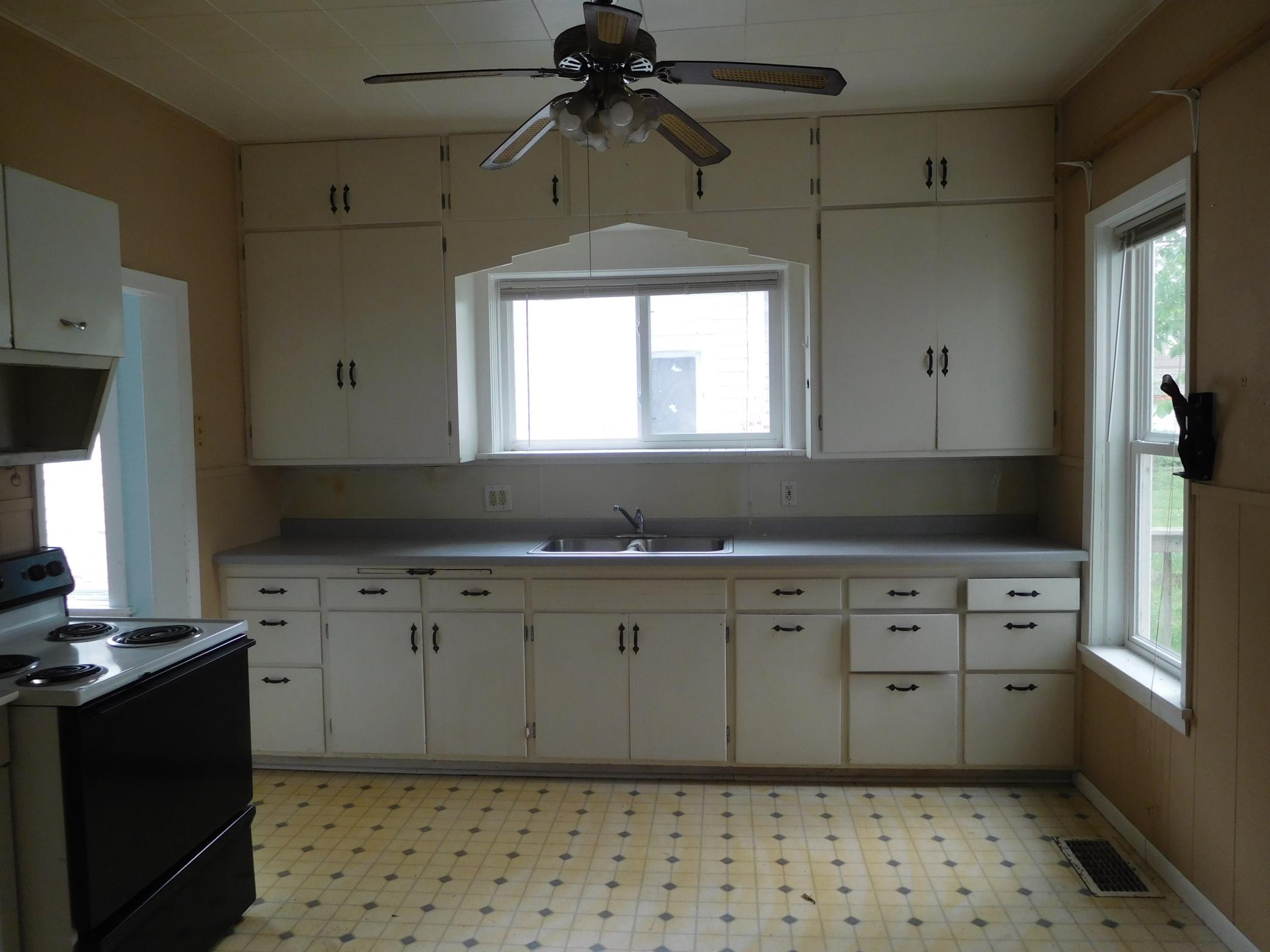 Kitchen Cabinets.JPG