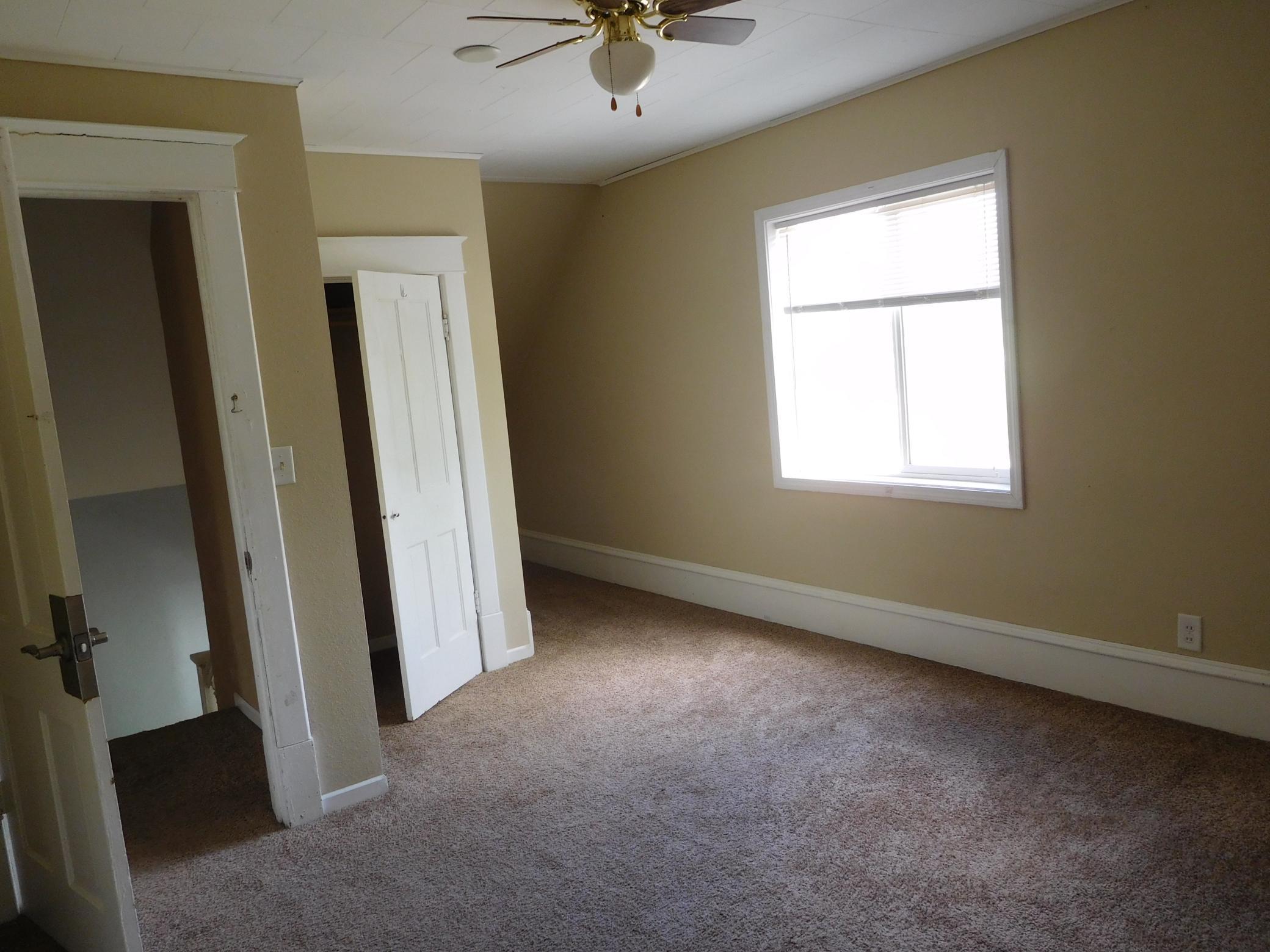 Upstairs Bedroom 1.JPG