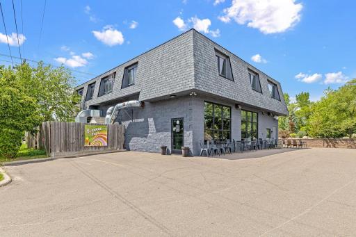 4466 Centerville Road, Vadnais Heights, MN 55127