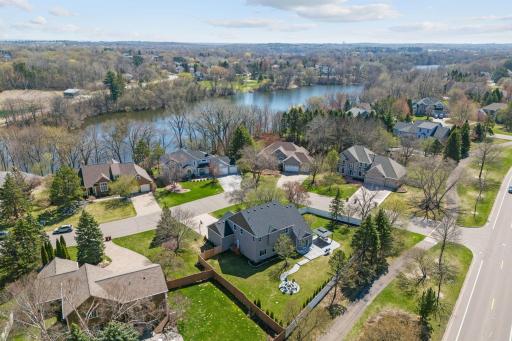 9154 Edinburgh Lane, Woodbury, MN 55125
