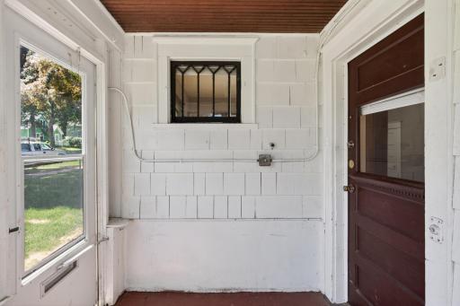 1041 Magnolia Avenue E, Saint Paul, MN 55106