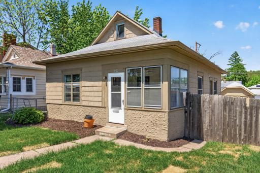 1041 Magnolia Avenue E, Saint Paul, MN 55106