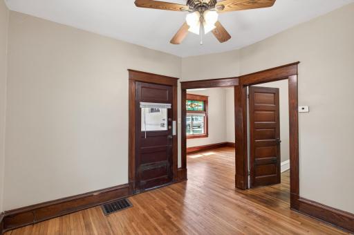 1041 Magnolia Avenue E, Saint Paul, MN 55106