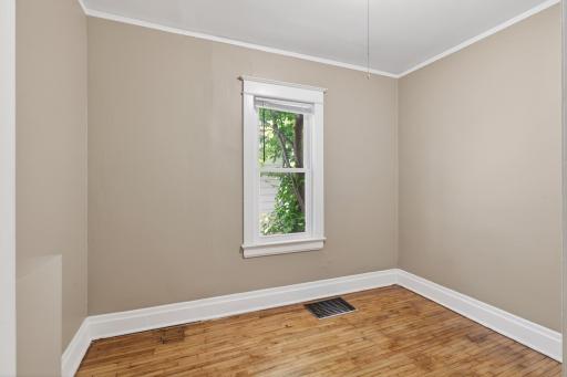 1041 Magnolia Avenue E, Saint Paul, MN 55106