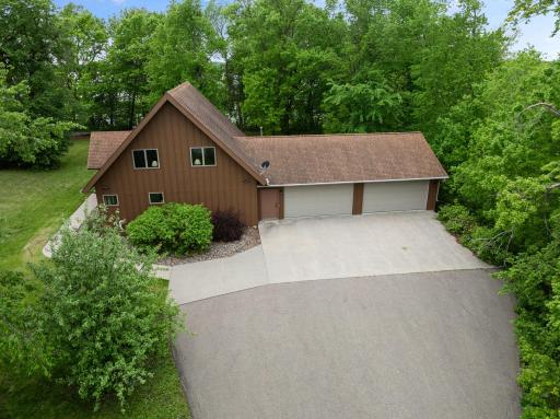7-web-or-mls-37618 Sugar Maple Ln, Montgomery, MN_0007.jpg