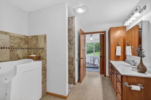 43-web-or-mls-37618 Sugar Maple Ln, Montgomery, MN_0043.jpg