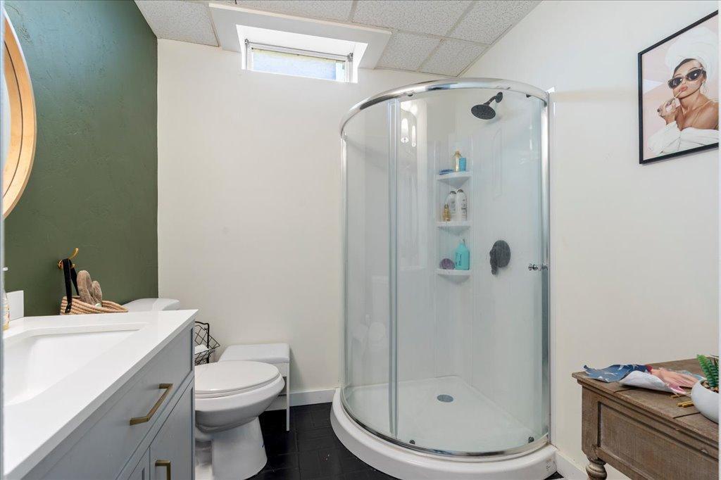 3/4 Suit Bath - Lower Level (Bedroom 3)
