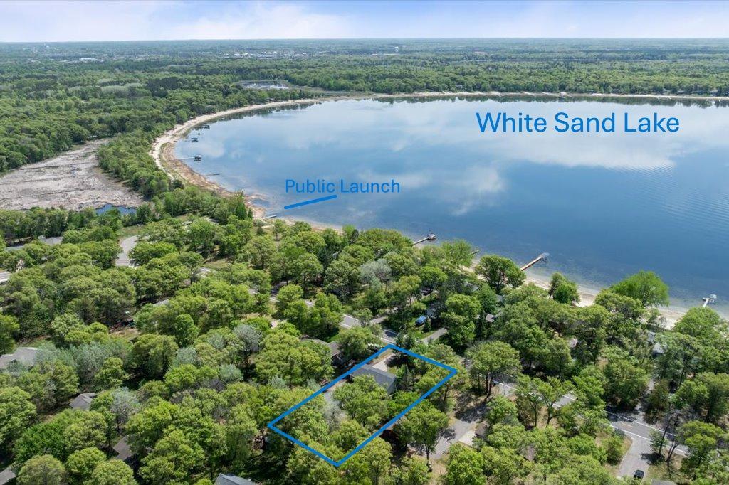 1 Block from White Sand Boat Launch (Approximate Lot Lines)