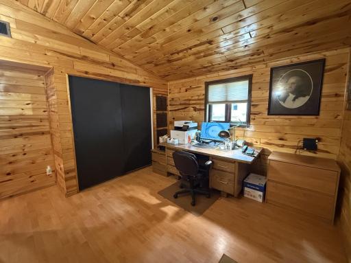 104 6th Street SE, Bemidji, MN 56601