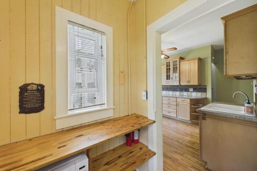 1152 Ross Avenue, Saint Paul, MN 55106