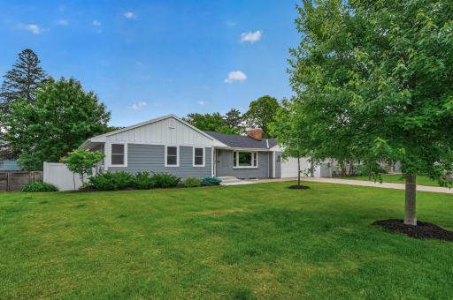 Photo for 6037 York Avenue S, Edina, MN 55410 - listing #7080931 6037 York Avenue S, Edina, MN 55410