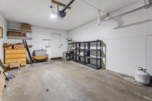 1402 Mcnally Drive, B, Winona, MN 55987