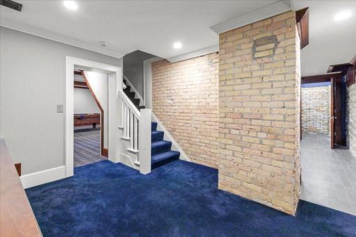 1724 Summit Avenue, Minneapolis, MN 55403