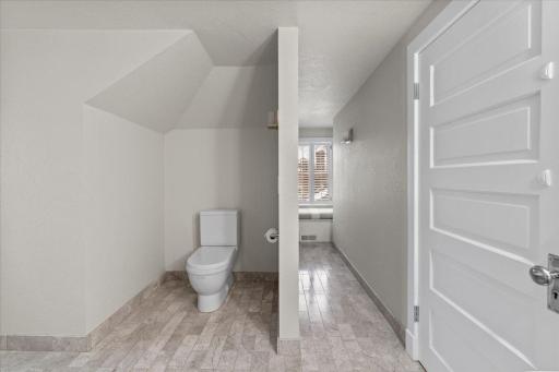 1724 Summit Avenue, Minneapolis, MN 55403