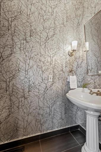 Another conveniently located main floor powder room