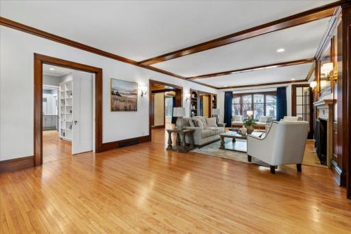 1724 Summit Avenue, Minneapolis, MN 55403