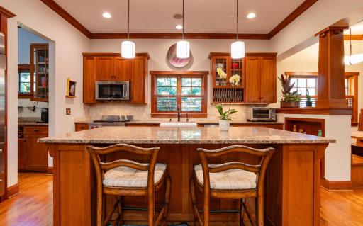 582 Summit Avenue, Saint Paul, MN 55102