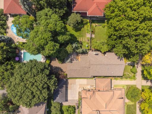 582 Summit Avenue, Saint Paul, MN 55102