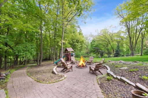 4355 Trillium Lane W, Minnetrista, MN 55364