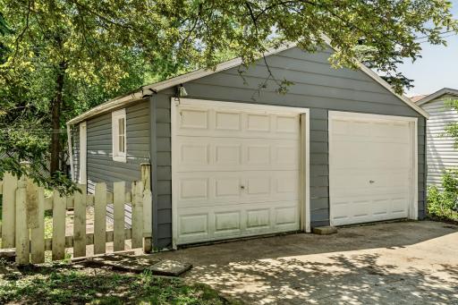 1006 10th Street NE, Rochester, MN 55906