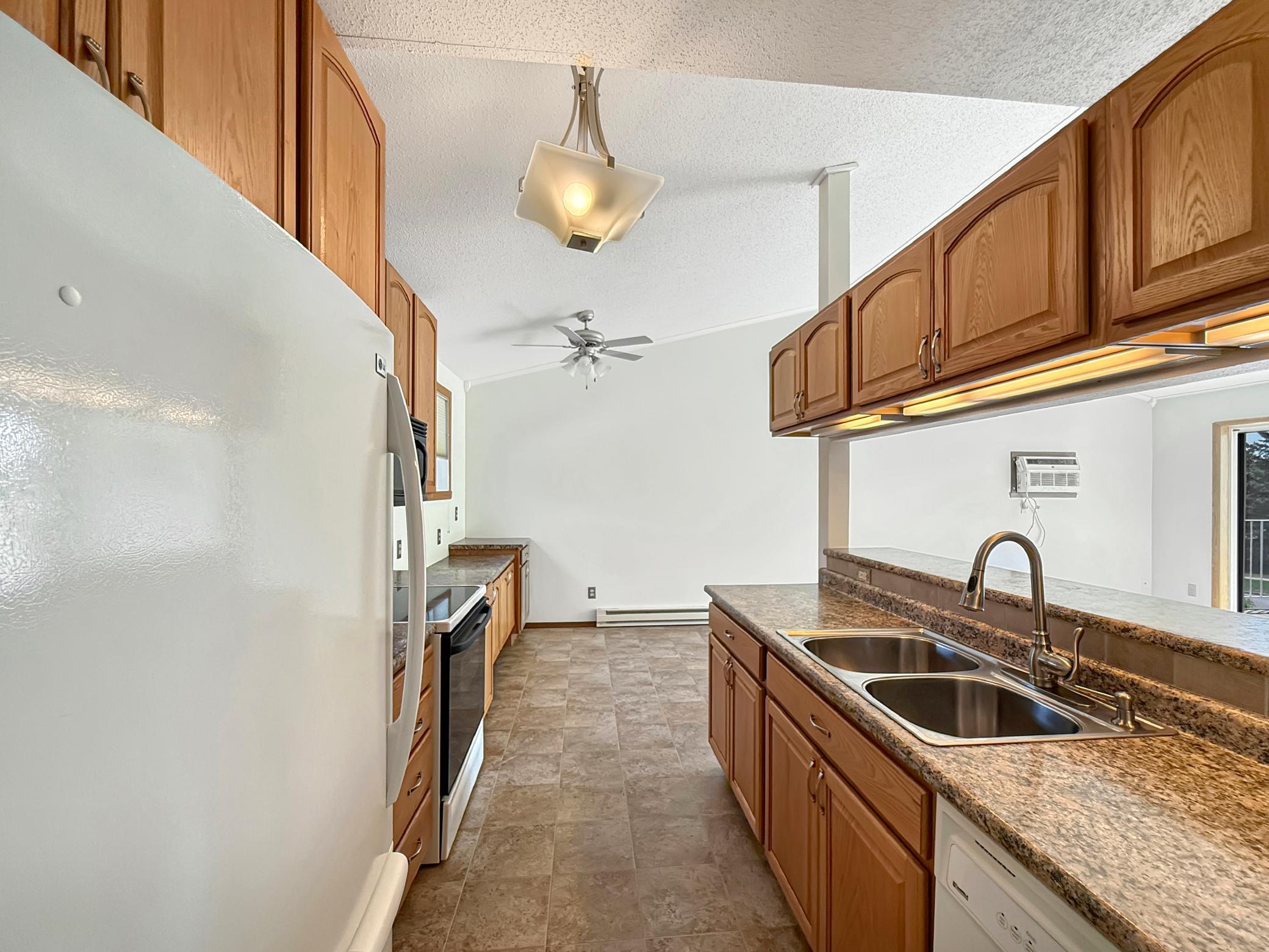 Kitchen & Dining Room