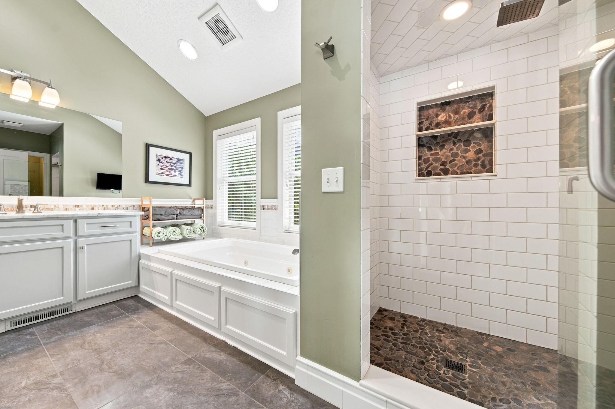 Primary shower
