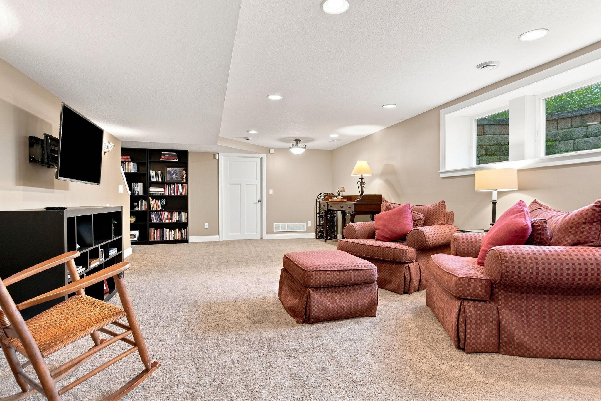 Room for a pool table or ping pong