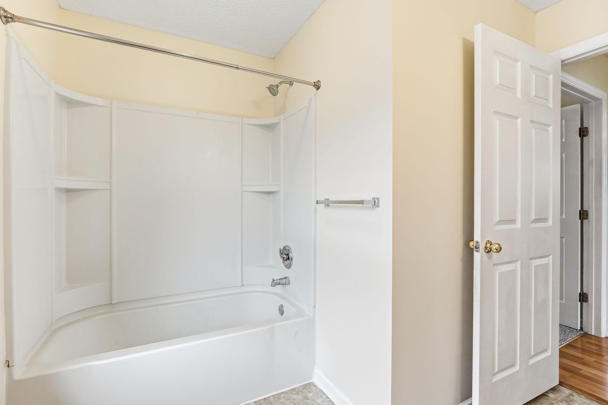 33-web-or-mls-3026-Morgan-Ave-33.jpg