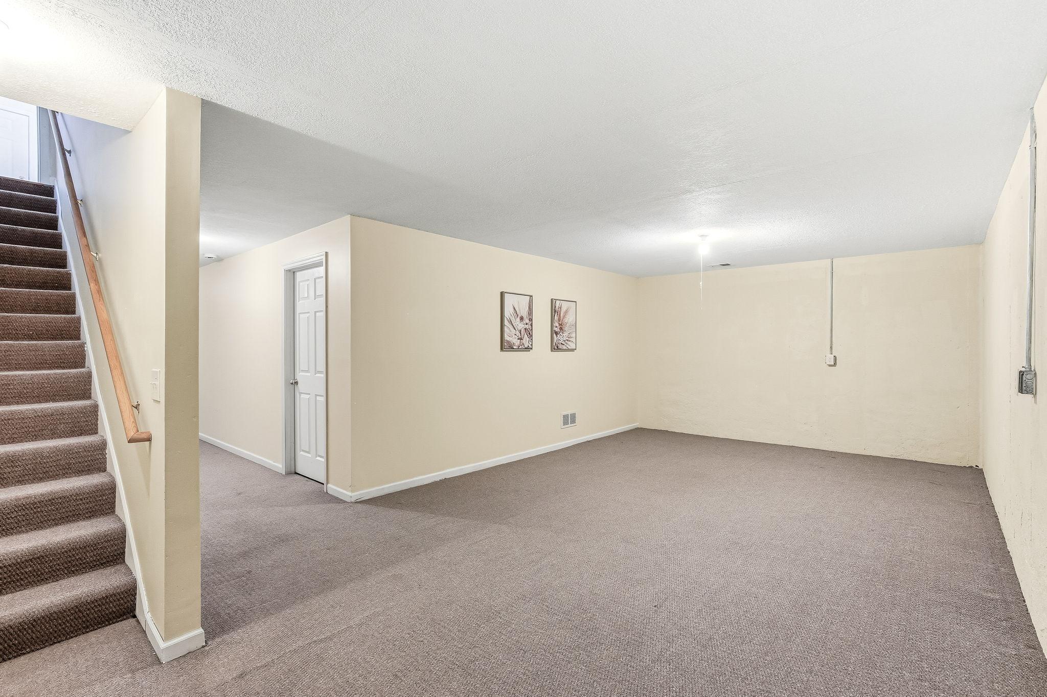 34-web-or-mls-3026-Morgan-Ave-34.jpg