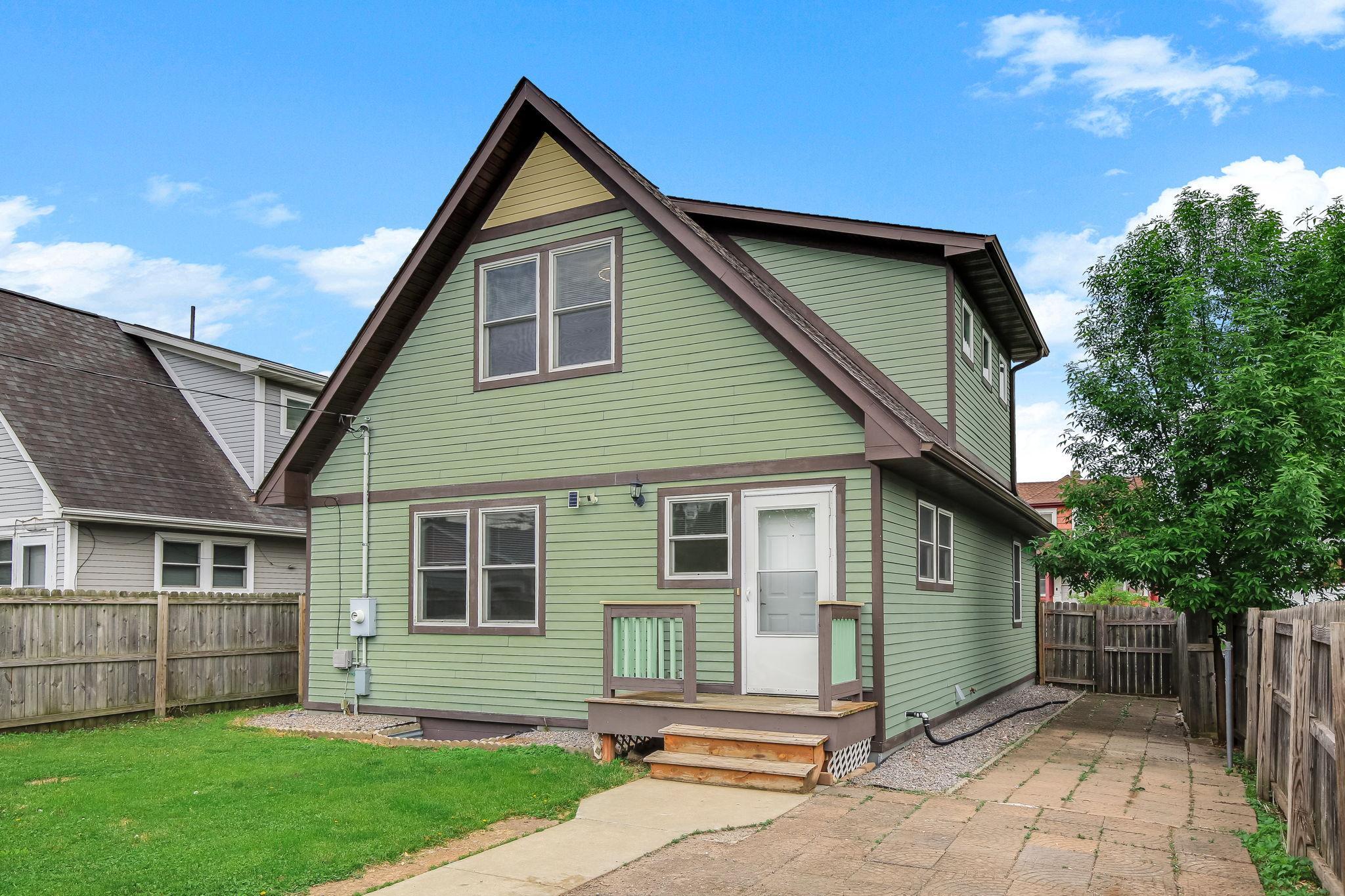 45-web-or-mls-3026-Morgan-Ave-45.jpg