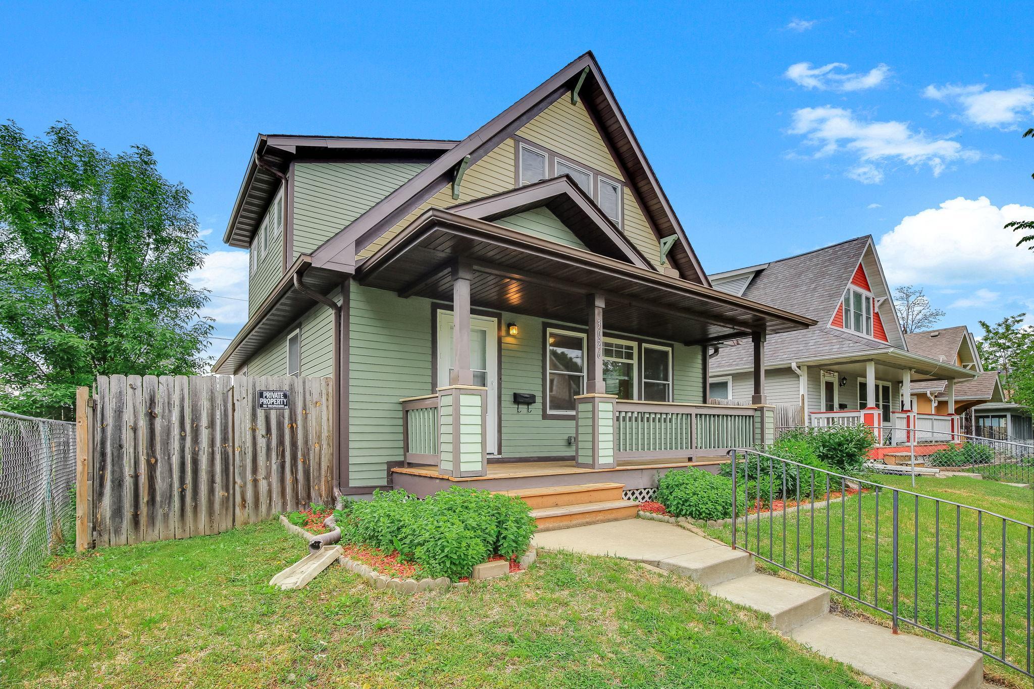 2-web-or-mls-3026-Morgan-Ave-02.jpg