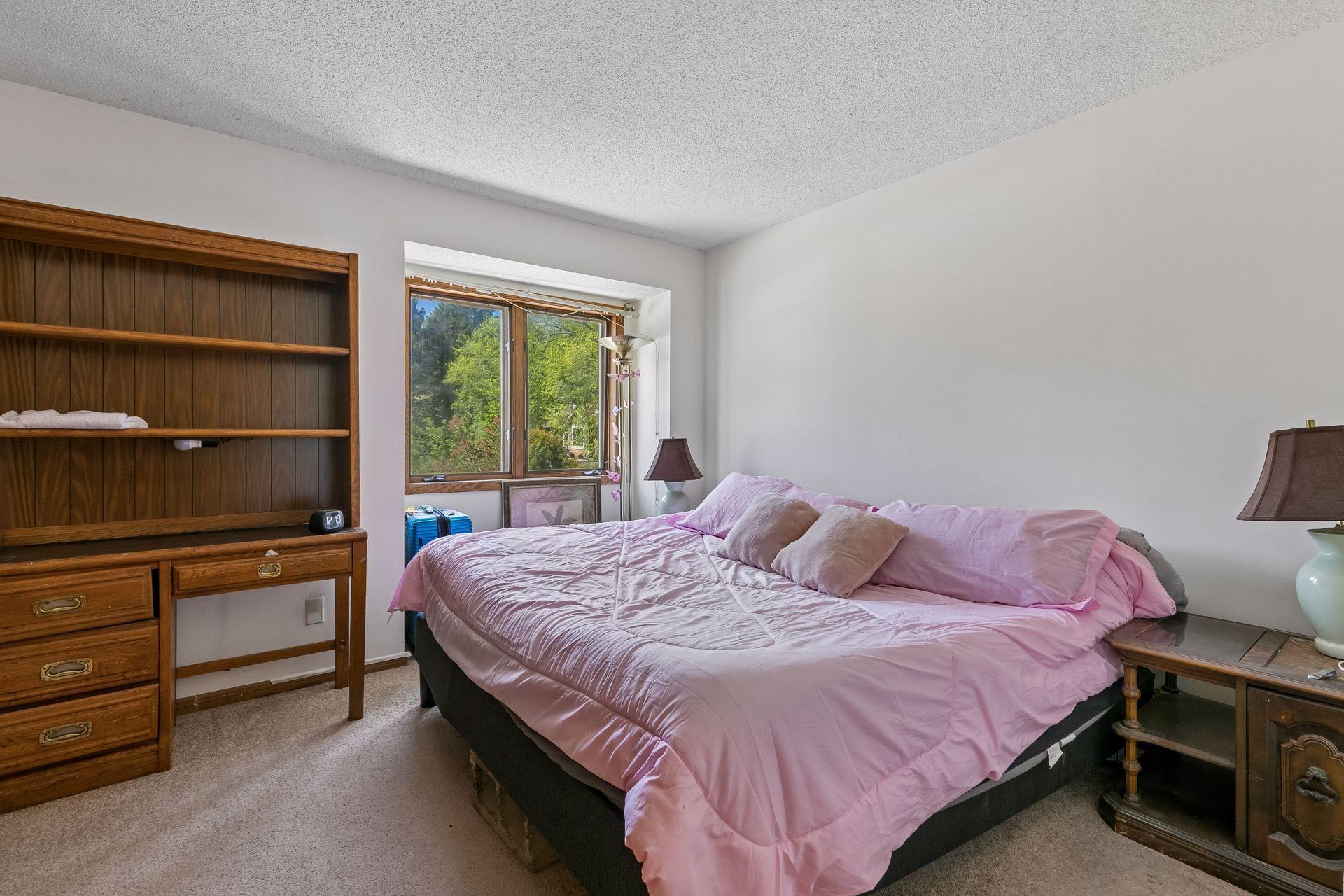 Upper Level Bedroom #1