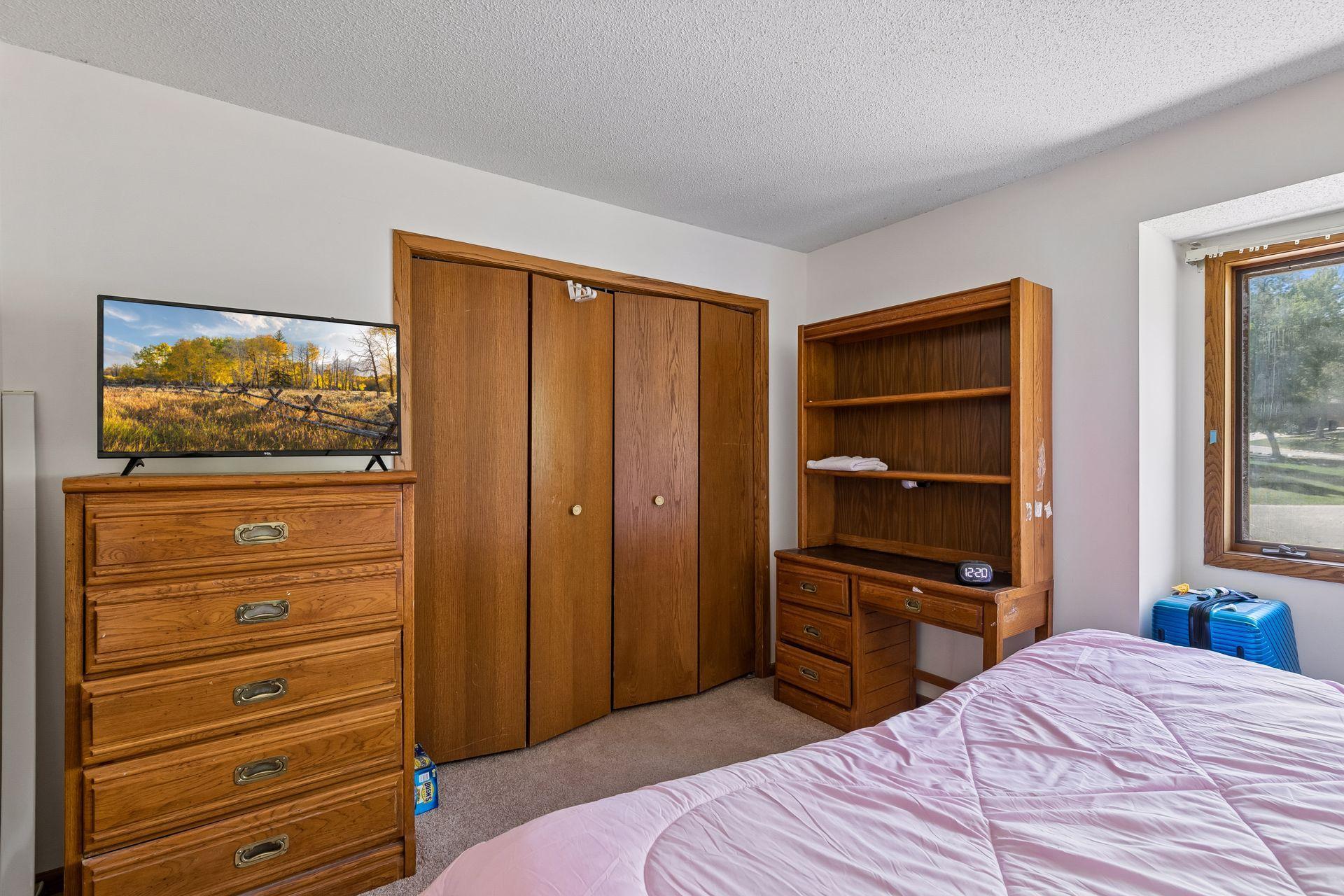 Upper Level Bedroom #1