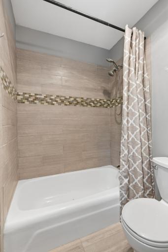 13995 Hidden Lake Trail NE, Prior Lake, MN 55372
