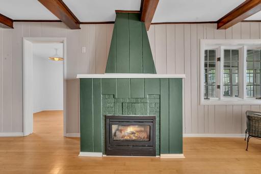 271 Lake Avenue N, Spicer, MN 56288