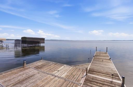 271 Lake Avenue N, Spicer, MN 56288