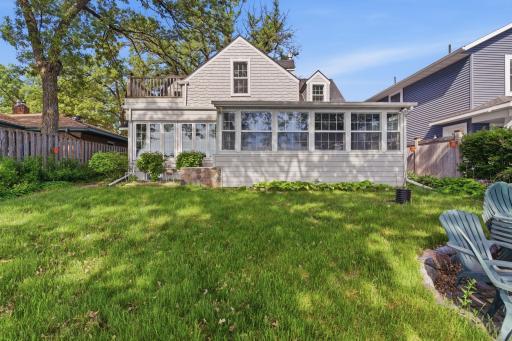 271 Lake Avenue N, Spicer, MN 56288