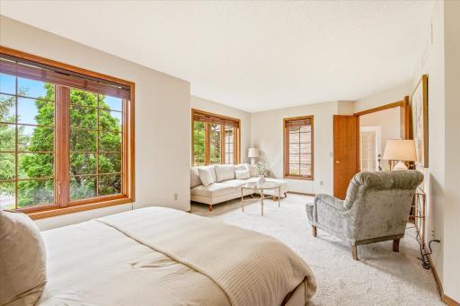 Second large bedroom - used as a den by previous owner