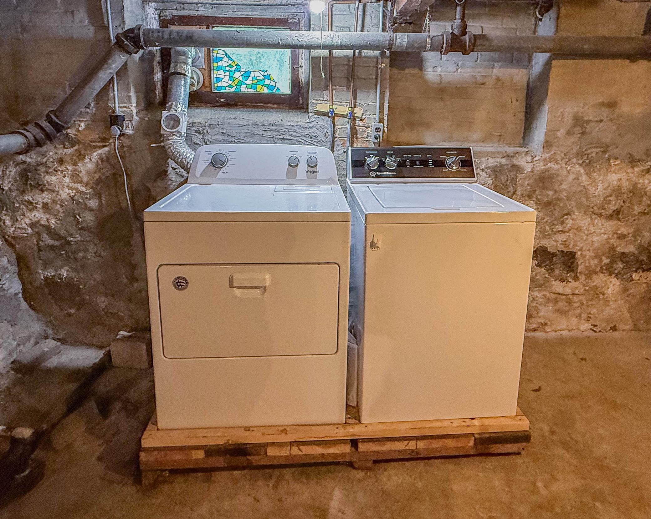 Laundry (Speed Queen washer)