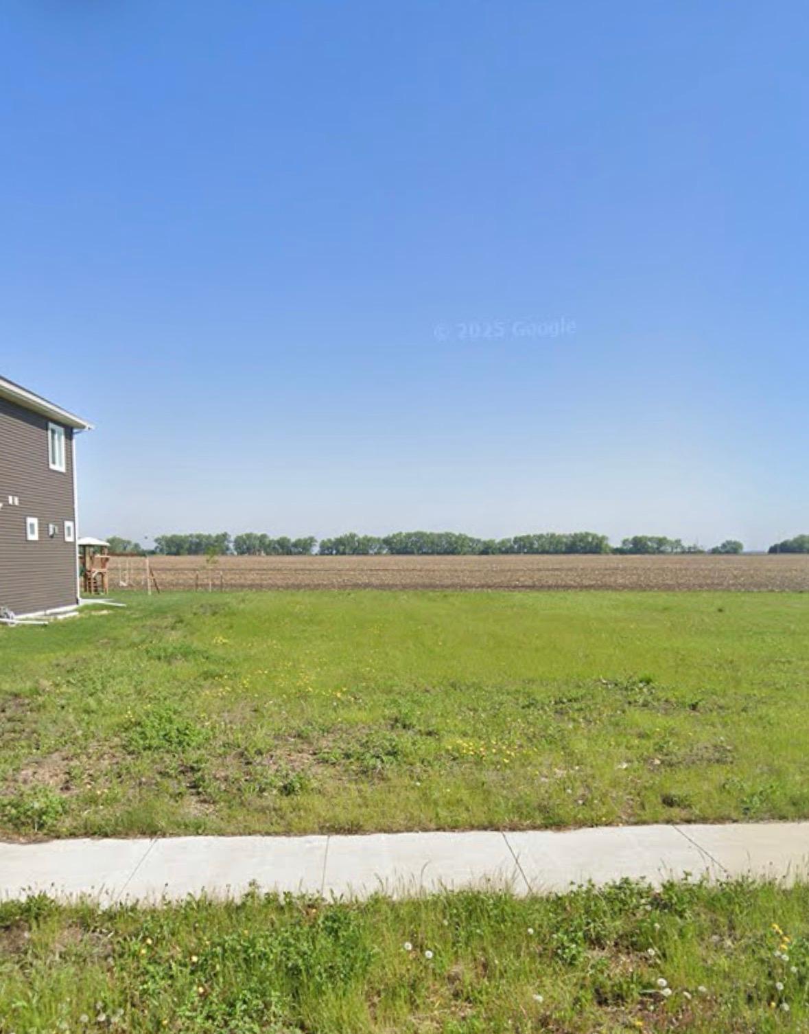Platted Lot with no Backyard Neighbors
