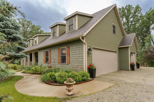 22061 606th Street, Dodge Center, MN 55927
